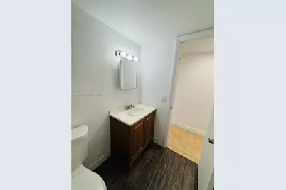 486 NW 165th St Rd #B-201, Miami, FL 33169 - Photo 5