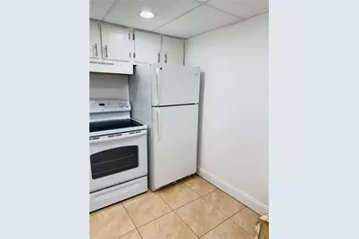 486 NW 165th St Rd #B-201, Miami, FL 33169 - Photo 15