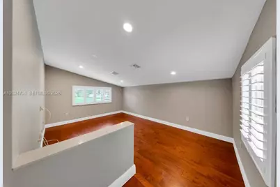 9800 SW 76th St, Miami, FL 33173 - Photo 9