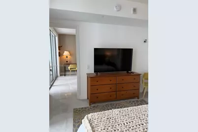 1300 Brickell Bay Dr #1007, Miami, FL 33131 - Photo 21