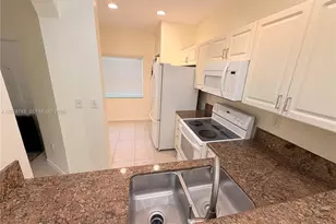 2232 SE 26th Ln, Homestead, FL 33035 - Photo 7