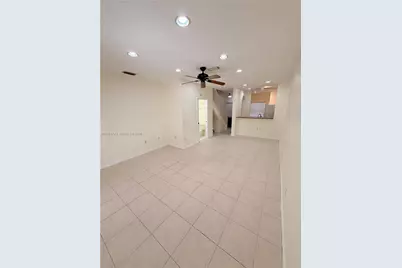2232 SE 26th Ln #2232-1, Homestead, FL 33035 - Photo 9