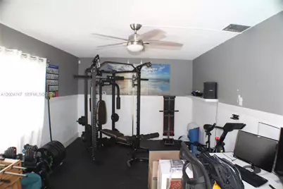 1317 SW 82nd Ave, North Lauderdale, FL 33068 - Photo 9