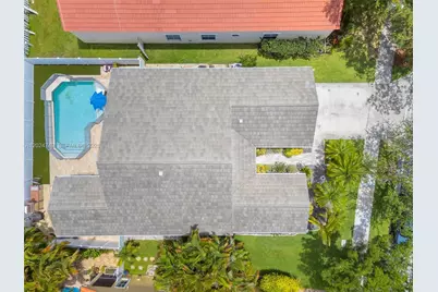 632 Carrington Ln, Weston, FL 33326 - Photo 49