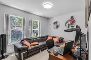 632 Carrington Ln, Weston, FL 33326 - Photo 31