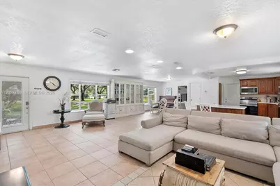13821 Mustang Trl, Southwest Ranches, FL 33330 - Photo 15