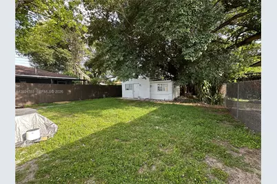 1773 NW 45th St, Miami, FL 33142 - Photo 5