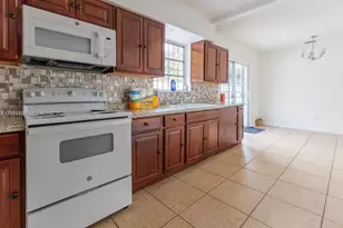 1301 NE 153rd St, North Miami Beach, FL 33162 - Photo 7
