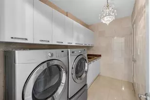 16500 Collins Ave, Sunny Isles Beach, FL 33160 - Photo 69