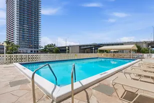 1817 S Ocean Dr, Hallandale Beach, FL 33009 - Photo 27