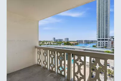 1817 S Ocean Dr #918, Hallandale Beach, FL 33009 - Photo 5