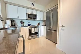 1155 Brickell Bay Dr, Miami, FL 33131 - Photo 7