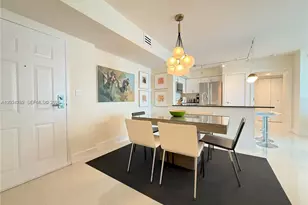 1155 Brickell Bay Dr, Miami, FL 33131 - Photo 9