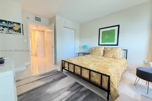 1155 Brickell Bay Dr, Miami, FL 33131 - Photo 15