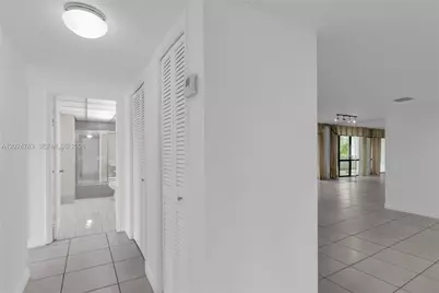 13951 Kendale Lakes Cir #208A, Miami, FL 33183 - Photo 15