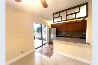 246 Woodland Rd #246, Palm Springs, FL 33461 - Photo 3
