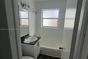 2561 NW 18th Ct, Fort Lauderdale, FL 33311 - Photo 3
