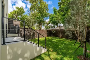 1917 NW 17th St, Miami, FL 33125 - Photo 35