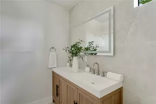 1917 NW 17th St, Miami, FL 33125 - Photo 21