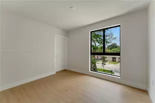 1917 NW 17th St, Miami, FL 33125 - Photo 25