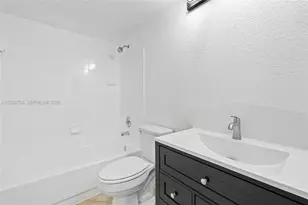 1025 Coral Club Dr, Coral Springs, FL 33071 - Photo 23