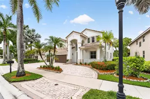 2432 Deer Creek Rd, Weston, FL 33327 - Photo 3