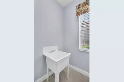 1434 SW 159th Ln, Pembroke Pines, FL 33027 - Photo 37