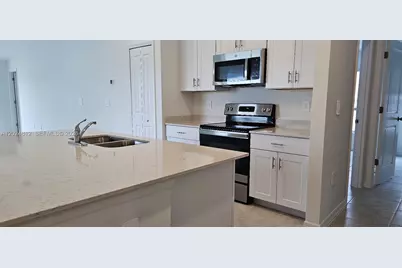 20291 Caroline Creek Pl #20291, Lehigh Acres, FL 33974 - Photo 5