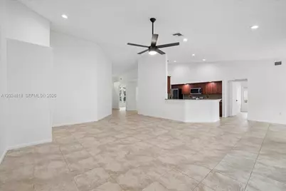 6508 NW 54th Ct, Lauderhill, FL 33319 - Photo 13