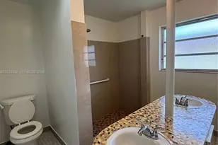 1040 Crystal Lake Dr, Deerfield Beach, FL 33064 - Photo 11