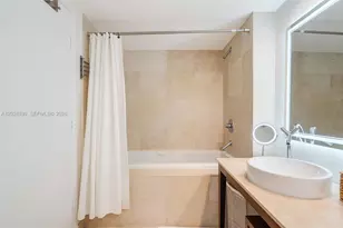 495 Brickell Ave, Miami, FL 33131 - Photo 15