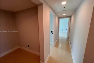 14951 Royal Oaks Ln, North Miami, FL 33181 - Photo 5