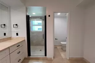 14951 Royal Oaks Ln, North Miami, FL 33181 - Photo 37