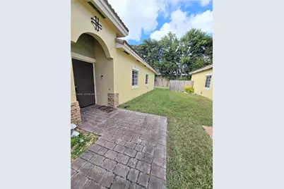 1236 NE 32nd Ave, Homestead, FL 33033 - Photo 35