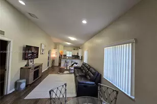 1236 NE 32nd Ave, Homestead, FL 33033 - Photo 7