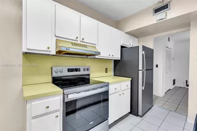 4200 Hillcrest Dr #504, Hollywood, FL 33021 - Photo 31