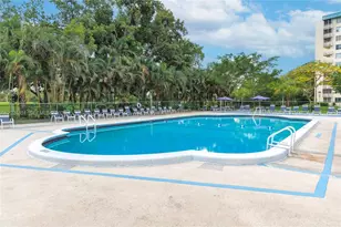 4200 Hillcrest Dr, Hollywood, FL 33021 - Photo 37