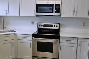 10194 SW 137th Ct, Miami, FL 33186 - Photo 21