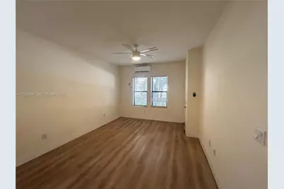2000 Monroe St #9, Hollywood, FL 33020 - Photo 9