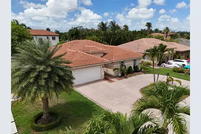 7831 NW 160th Ter, Miami Lakes, FL 33016 - Photo 45