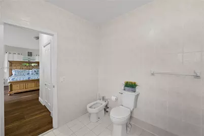 7831 NW 160th Ter, Miami Lakes, FL 33016 - Photo 27