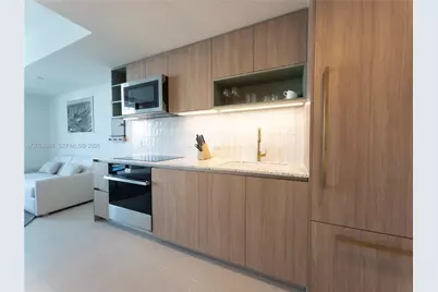 159 NE 6th St #2508, Miami, FL 33132 - Photo 5