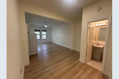 2000 Monroe St #8, Hollywood, FL 33020 - Photo 9
