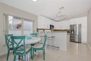 16269 SW 6th St, Pembroke Pines, FL 33027 - Photo 13