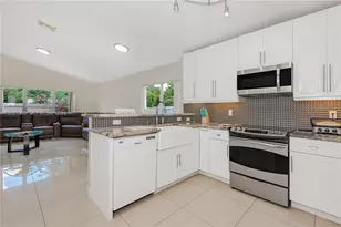 16269 SW 6th St, Pembroke Pines, FL 33027 - Photo 11