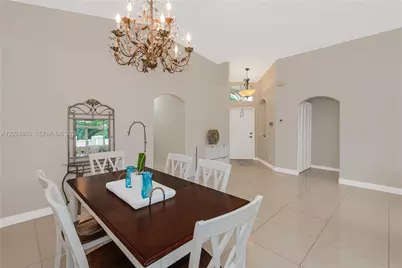 16269 SW 6th St, Pembroke Pines, FL 33027 - Photo 9