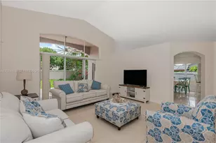 16269 SW 6th St, Pembroke Pines, FL 33027 - Photo 5