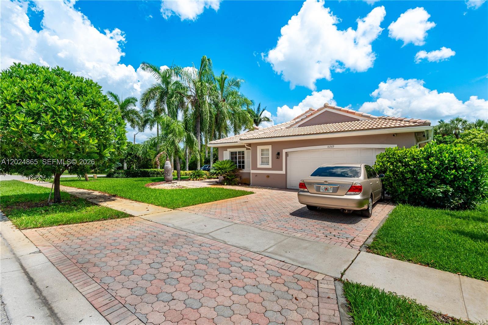 16269 SW 6th St - 16269 SW 6th St, Pembroke Pines, FL 33027 Luxury Property | Jose Angel Pina