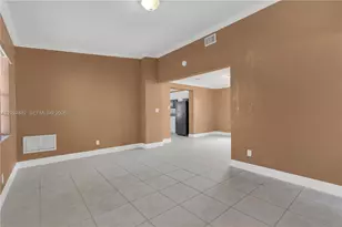 3651 W 2nd Ct, Hialeah, FL 33012 - Photo 5