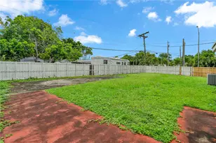 3651 W 2nd Ct, Hialeah, FL 33012 - Photo 27